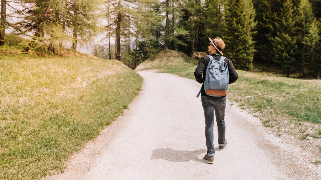 benefici-del-cammino-lento